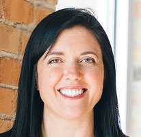 Sophie Hartwell, chefe de suporte ao cliente em uma equipe de atendimento, foto de perfil